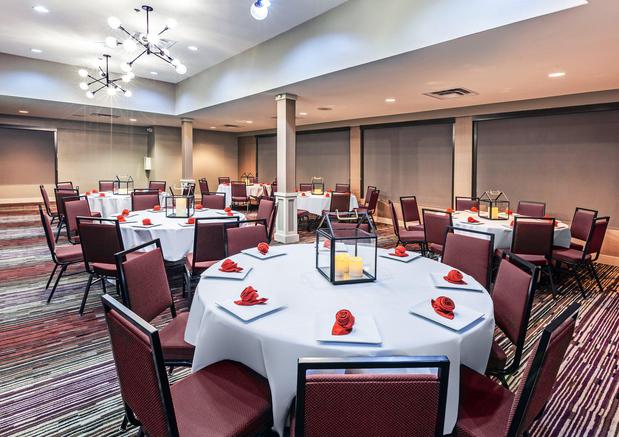 Images Holiday Inn Tyler - Conference Center by IHG