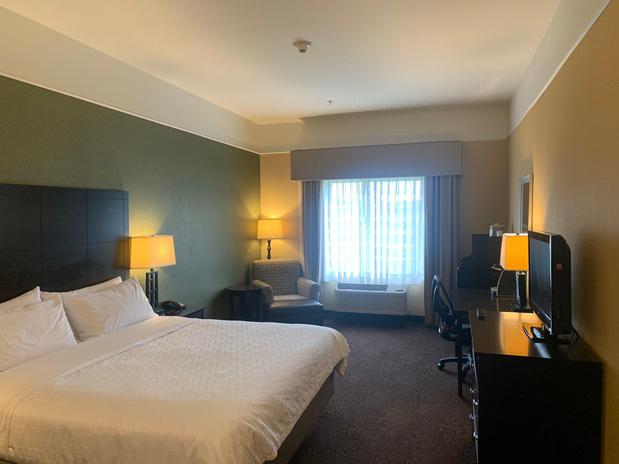Images Holiday Inn Express & Suites Lansing-Dimondale, an IHG Hotel
