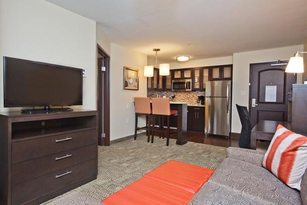 Images Staybridge Suites Austin South Interstate Hwy 35 by IHG