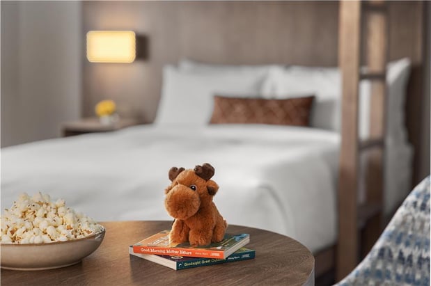 Images Starlite Yellowstone, Tapestry Collection by Hilton