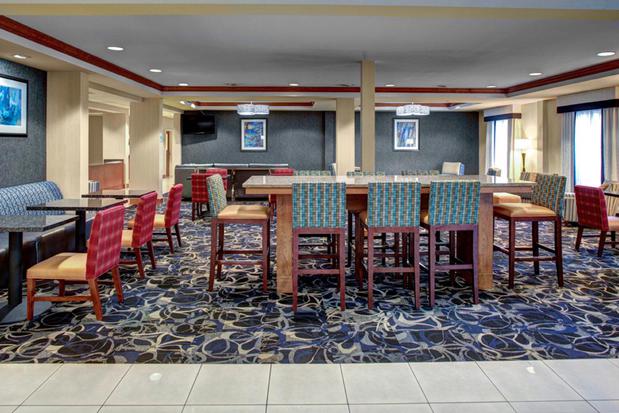 Images Holiday Inn Express & Suites Richmond North Ashland, an IHG Hotel
