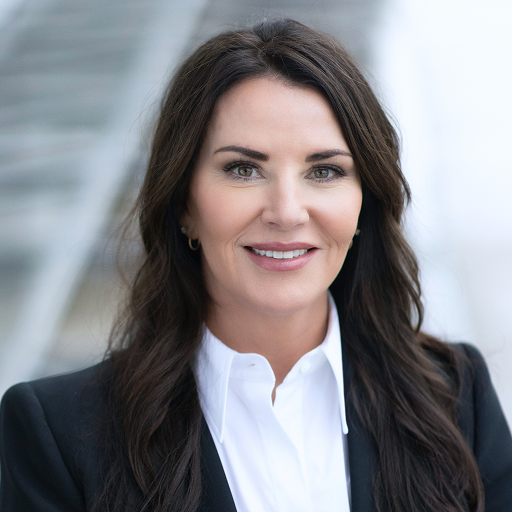 Rhonda Hymers headshot.