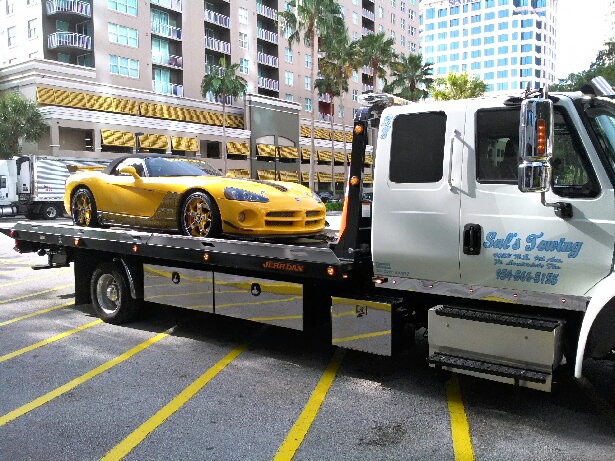 Images Sal's Towing Inc