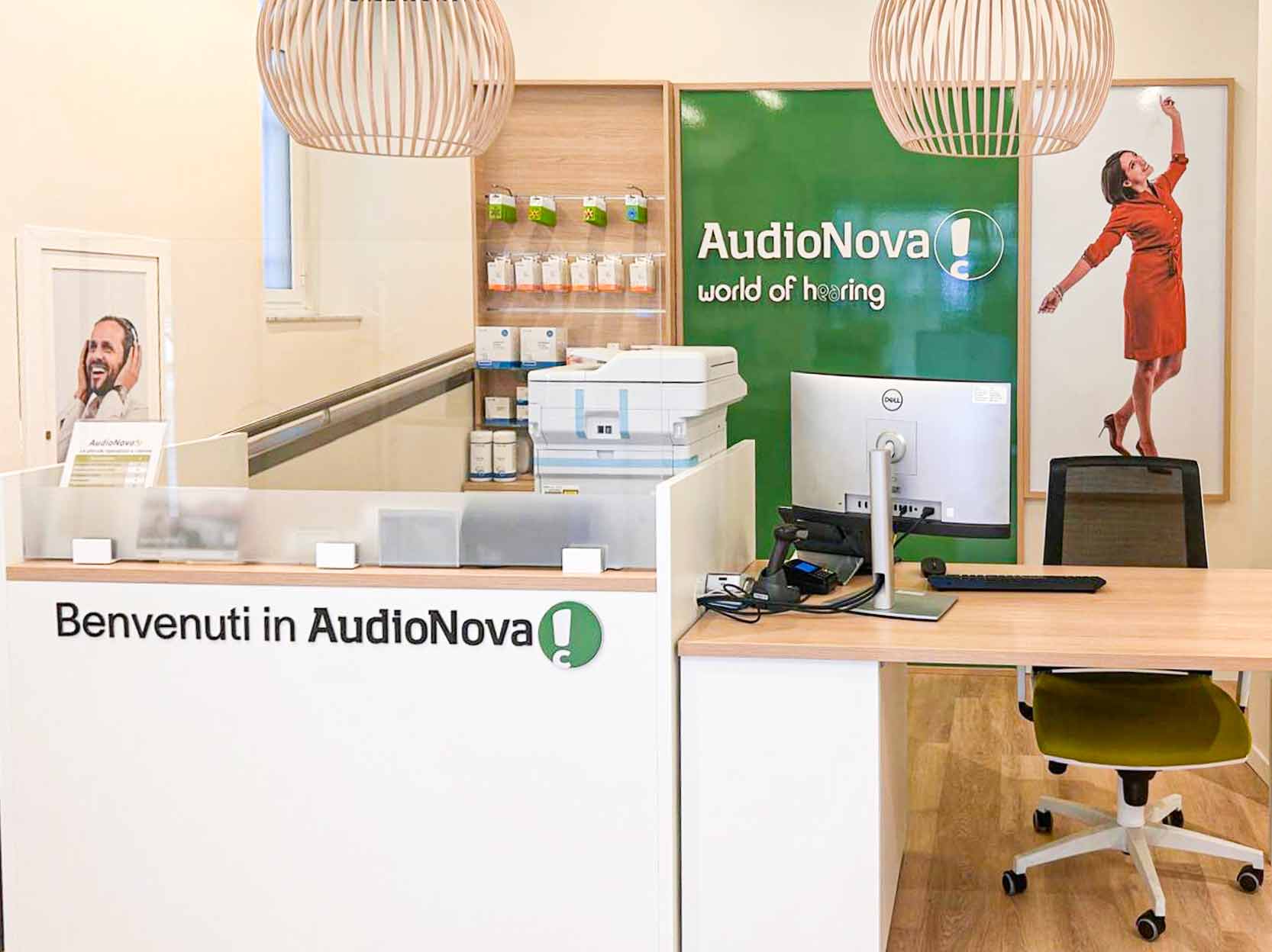 Foto d'interni del Centro Acustico AudioNova di  Via del Salsero 12B a  Montecatini Terme