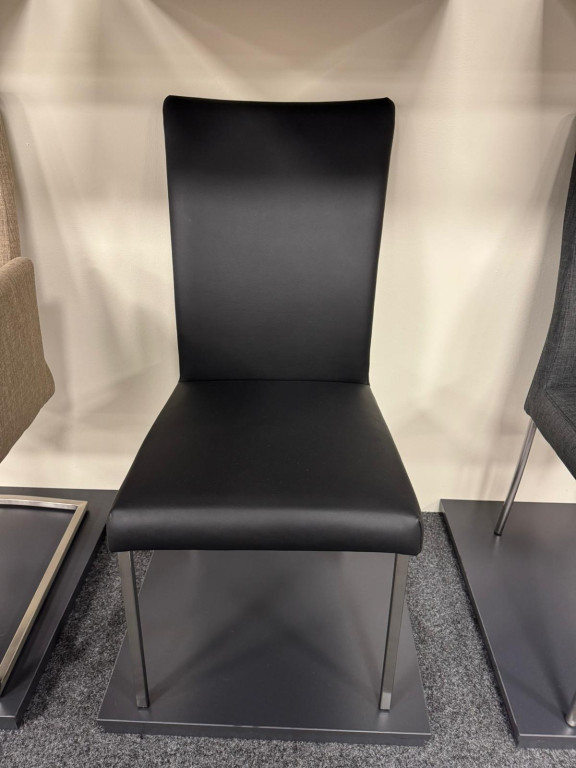 Möbel- und Küchenhaus Bittner, Adolf-Köppe-Str. 6 in Krummhörn