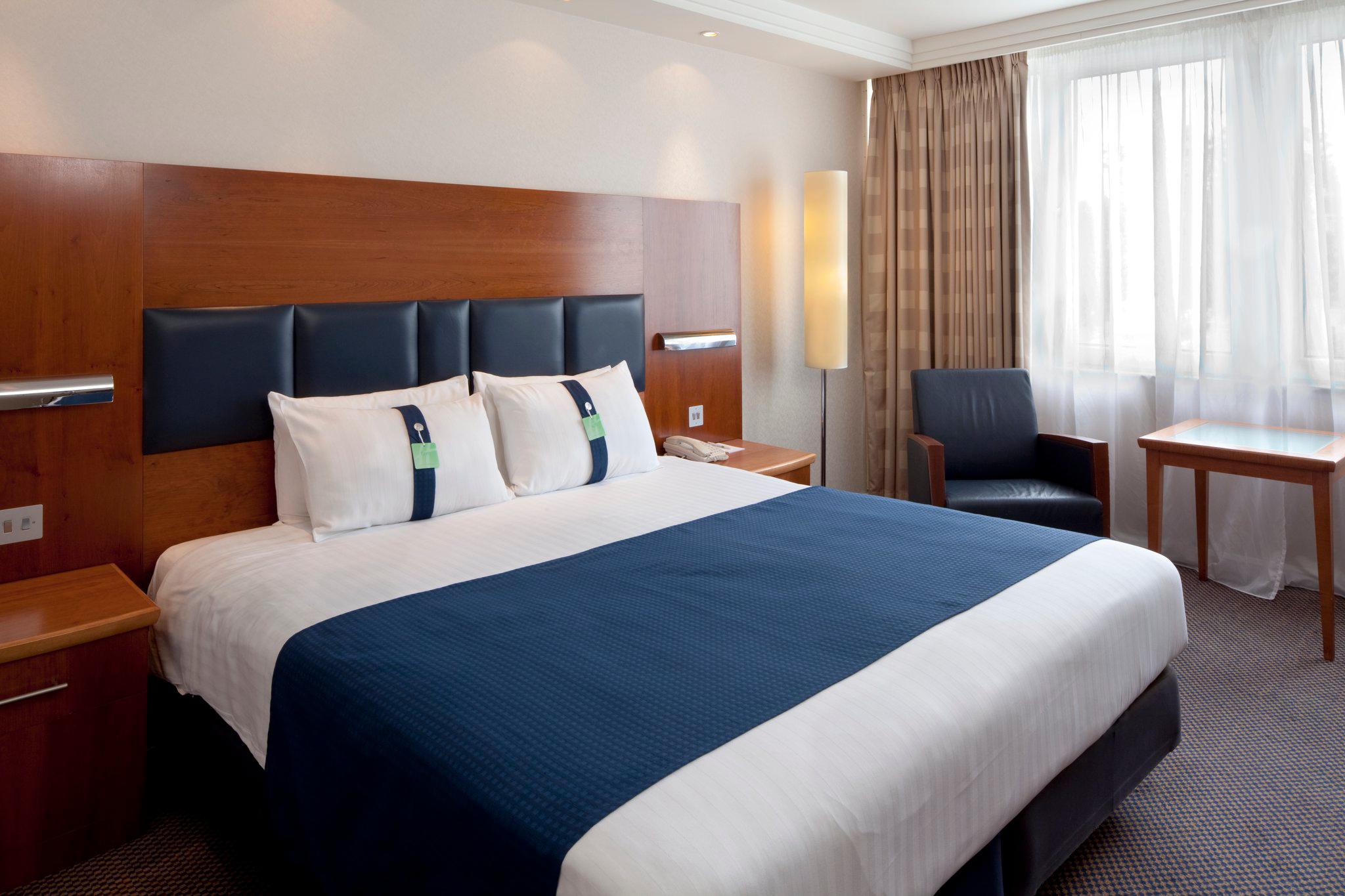 Holiday Inn Maidenhead/Windsor, an IHG Hotel Maidenhead 03719 429053