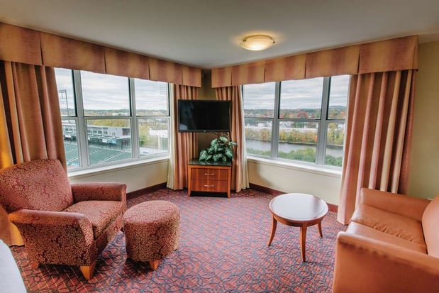 Images Hilton Garden Inn Manchester Downtown