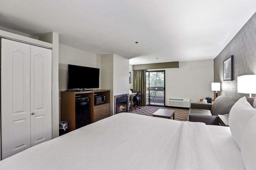 King Fire Place Suite