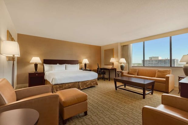 Images Hilton Fort Wayne at the Grand Wayne Convention Center