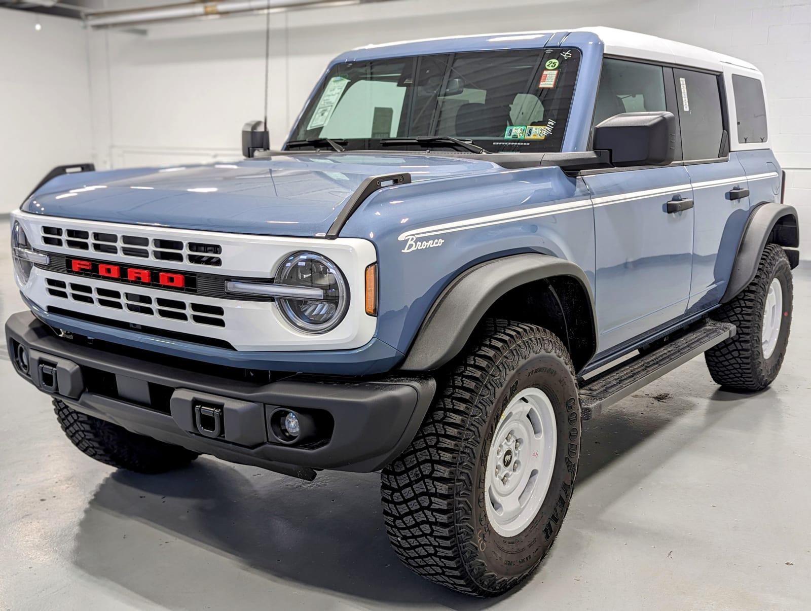 2023 Ford Bronco Heritage Edition 4WD Sport Utility