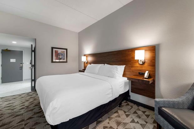 Images Best Western Plus Harrisonburg