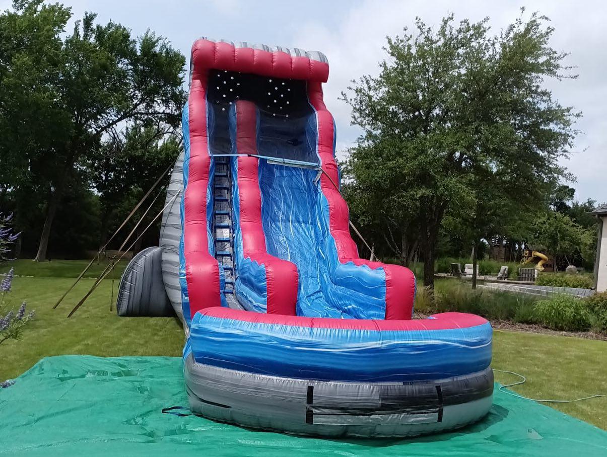 Water Slide Rentals in Dallas, TX, and surrounding areas like Garland and Rockwall Texas!