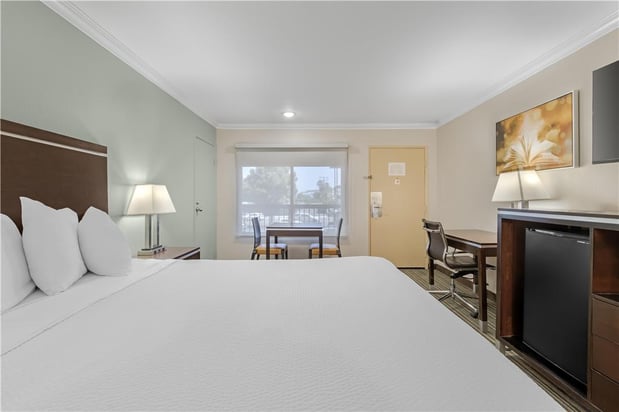 Images Best Western Courtesy Inn Hotel - Anaheim Resort at the Park