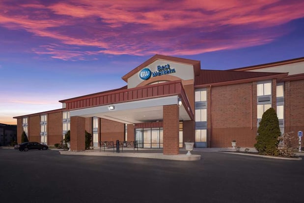 Images Best Western Luxbury Inn Fort Wayne