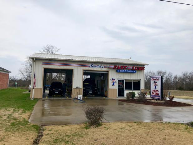 Images Charlie's Fast Lube Oil Change - Perryville, MO