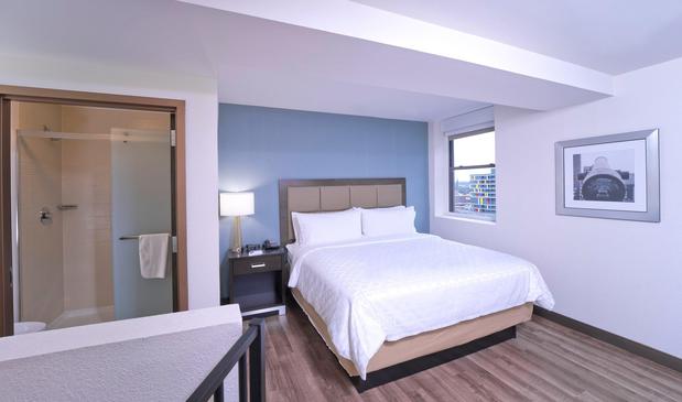 Images Candlewood Suites Baltimore - Inner Harbor, an IHG Hotel