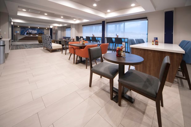 Images Holiday Inn Express & Suites Little Rock-West by IHG