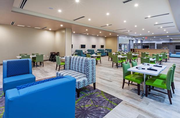 Images Holiday Inn Amarillo East by IHG