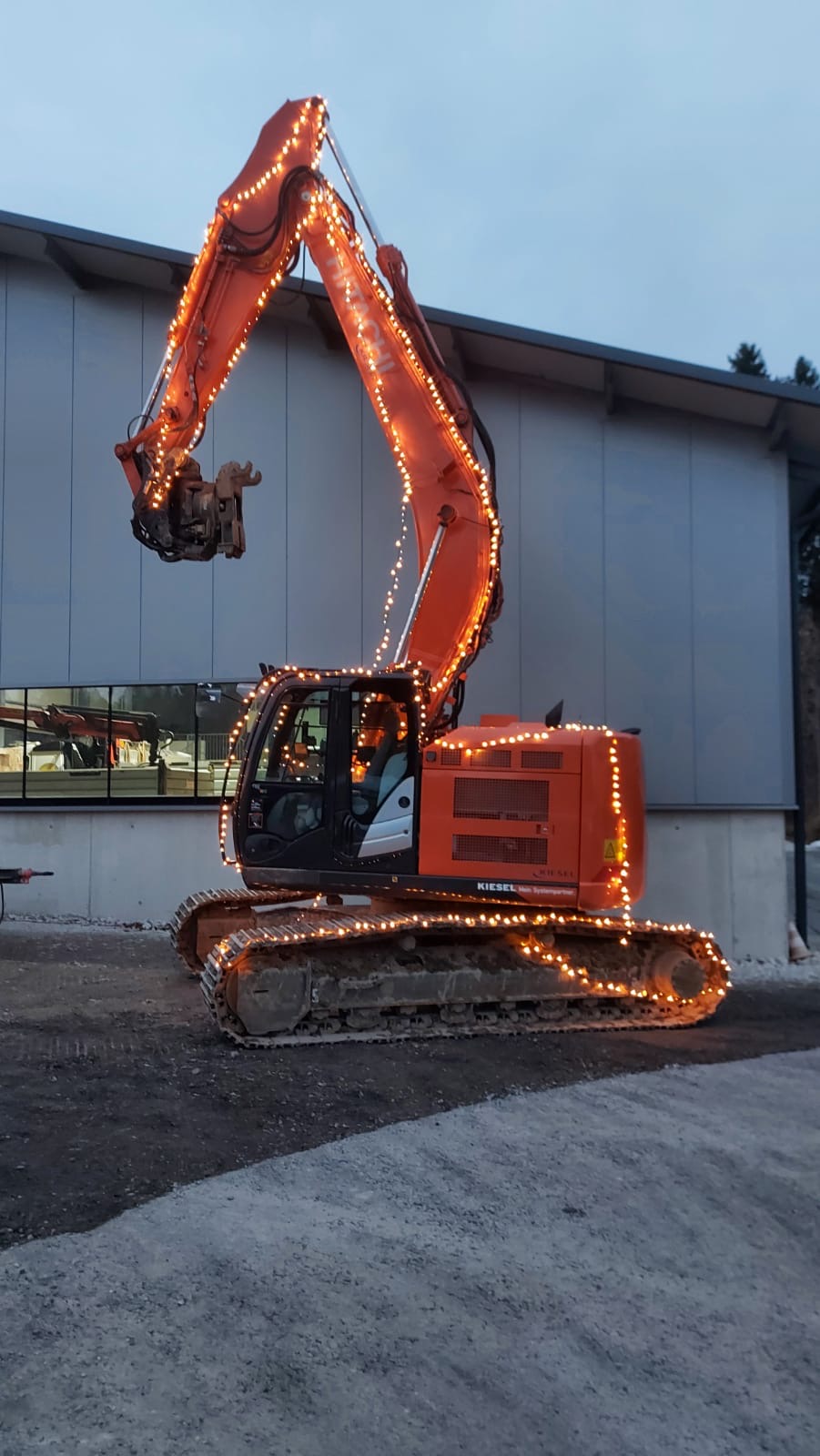 Bild 15 von Hauserbauer Transport & Erdbau GmbH