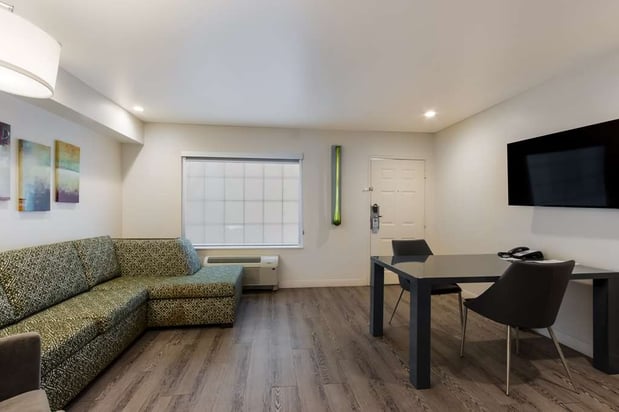 Images SureStay Plus by Best Western Tempe University