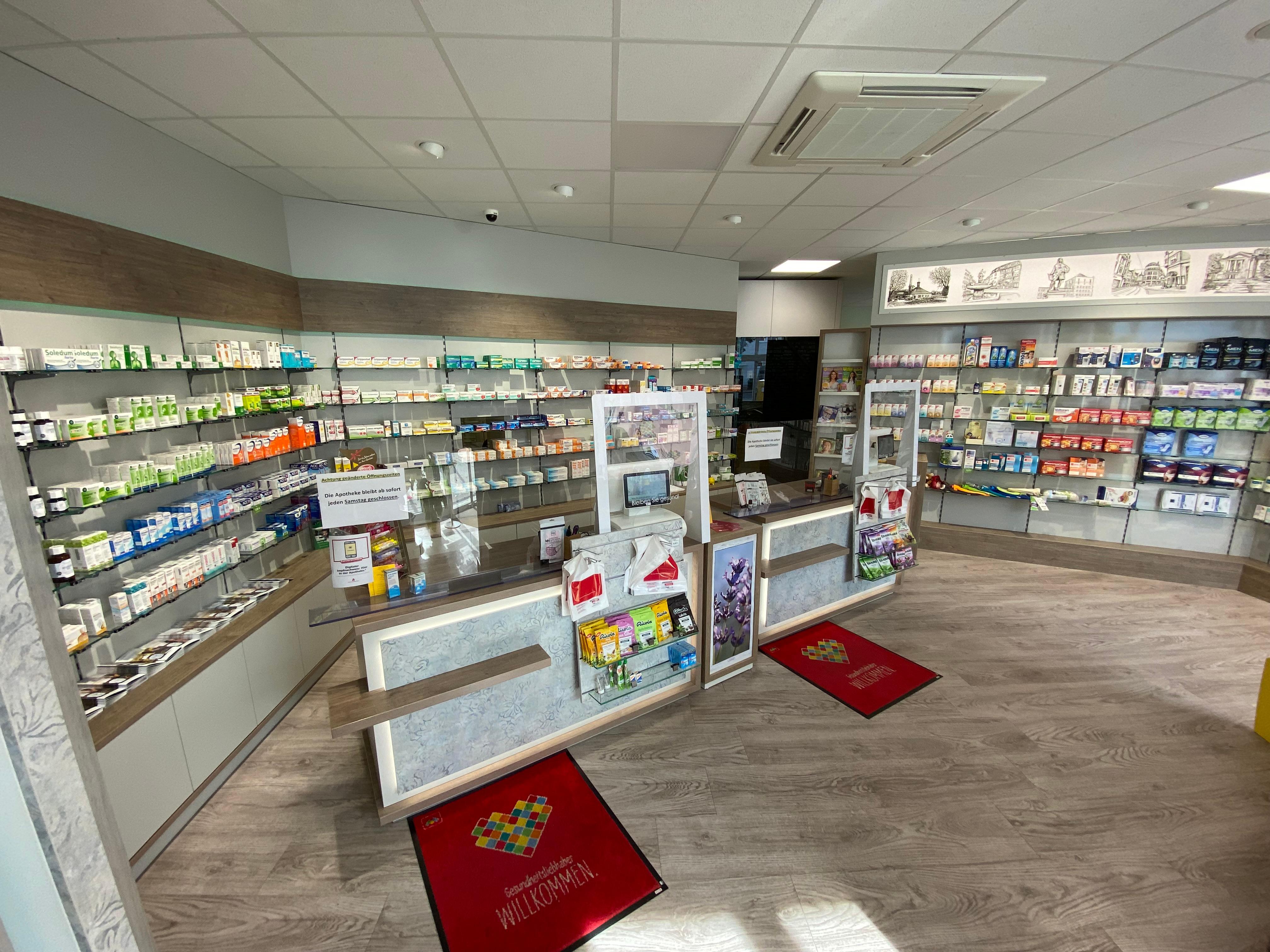 Bild 8 Bären-Apotheke Halle mit Drive-In Autoschalter in Halle (Saale)