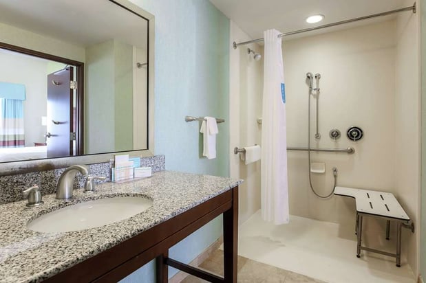 Images Hampton Inn & Suites Wheeling-The Highlands