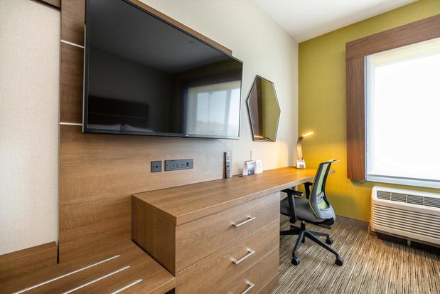Images Holiday Inn Express & Suites San Jose – Silicon Valley by IHG