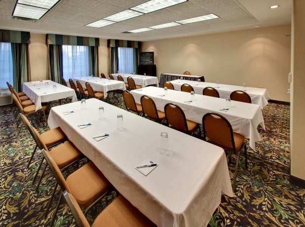 Images Staybridge Suites Rockford by IHG