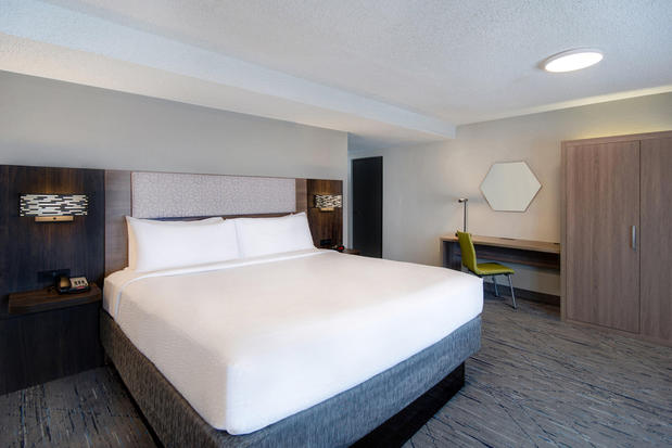 Images Holiday Inn Express Rochester - University Area, an IHG Hotel