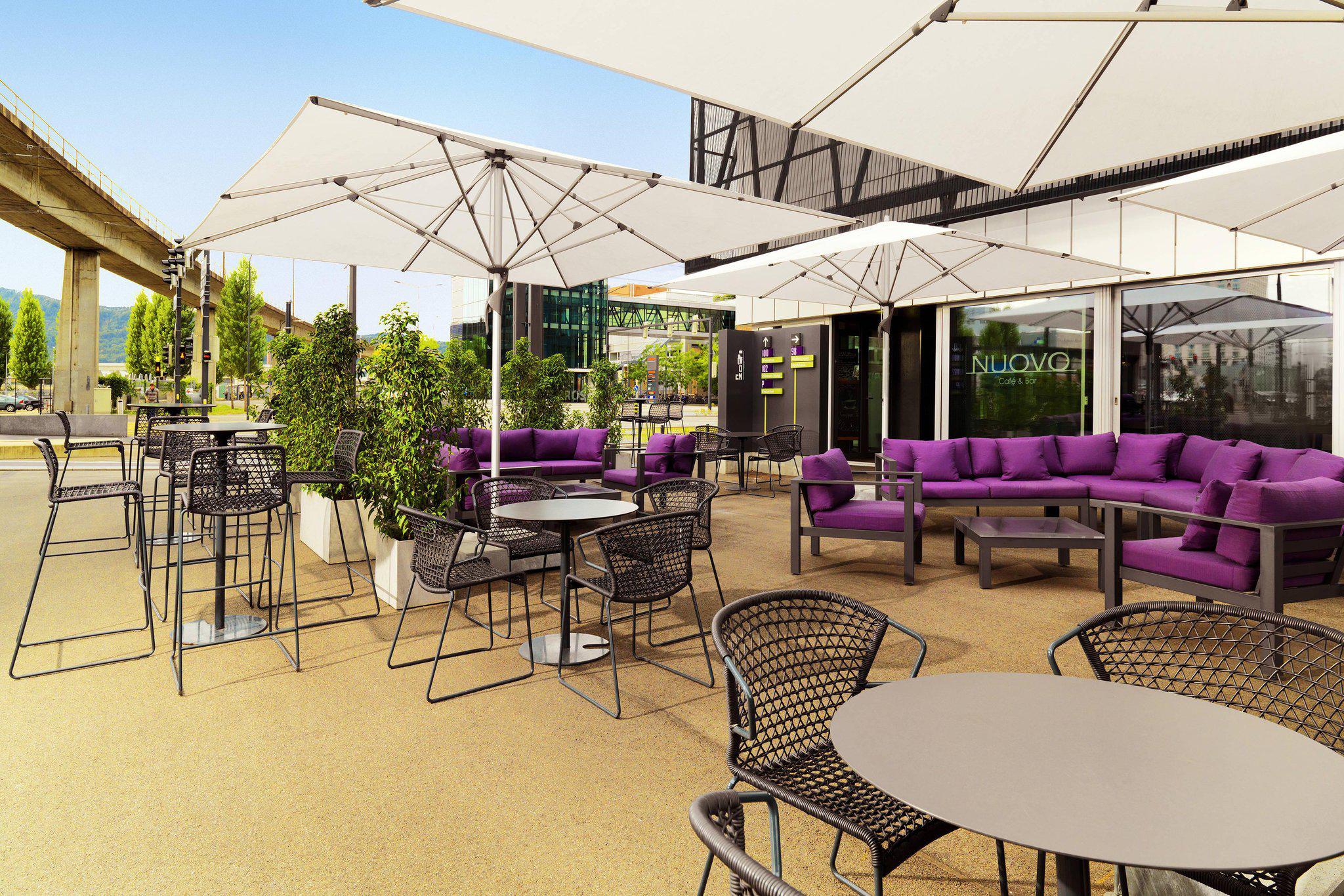 Sheraton Zurich Hotel, Pfingstweidstrasse 100 in Zurich