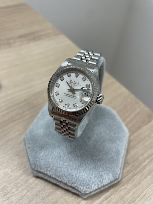 Images KOMEHYO（コメ兵）買取センター南森町