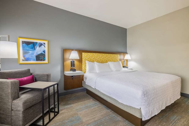 Images Hampton Inn & Suites Brenham