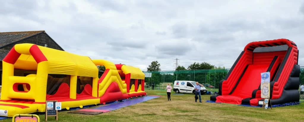 Images Top Banana Bouncy Castles