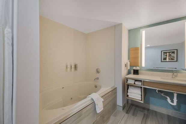 Images Hilton Garden Inn Oklahoma City Midtown