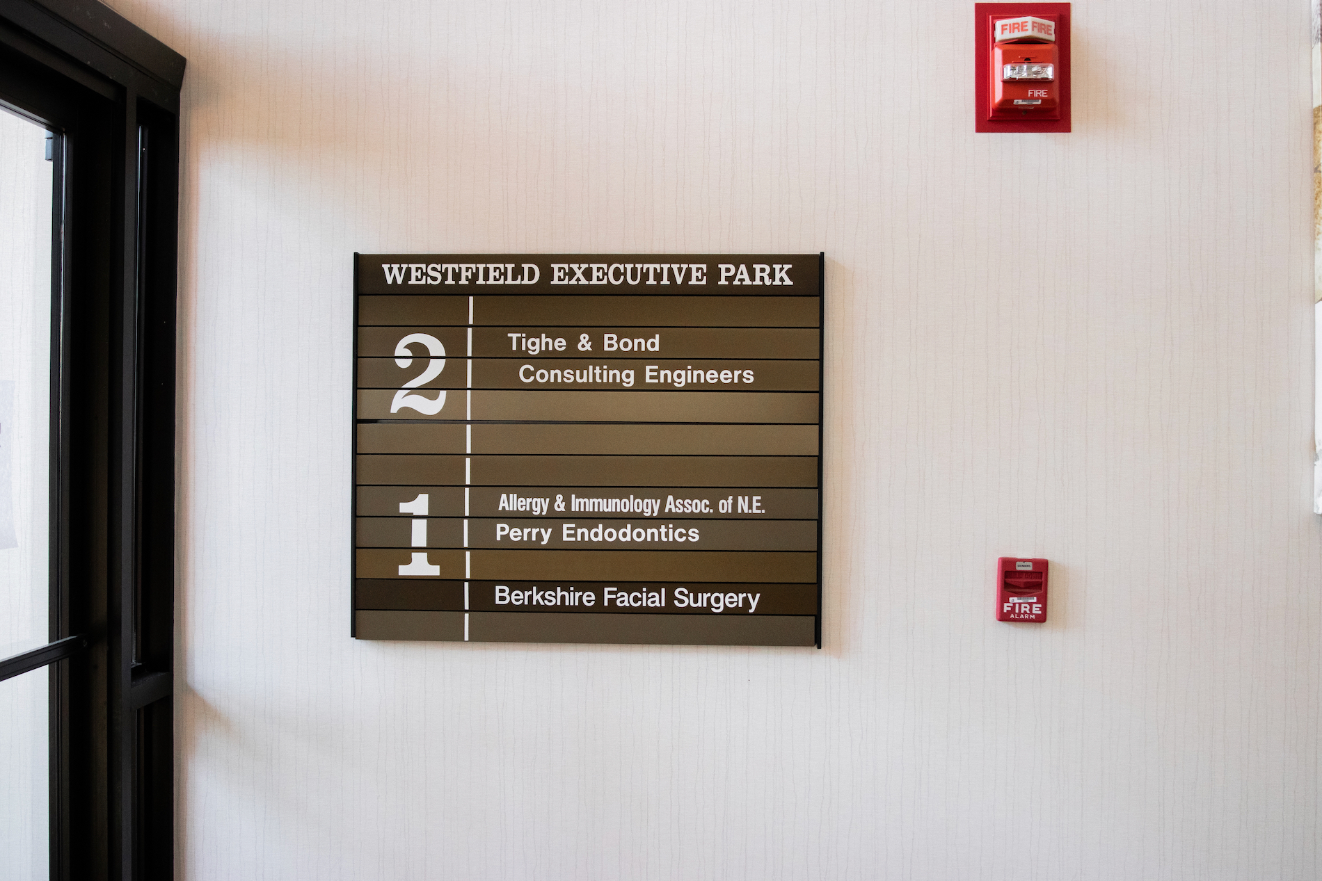 Established in 1995, Perry Endodontics has been at the forefront of providing exceptional endodontic 