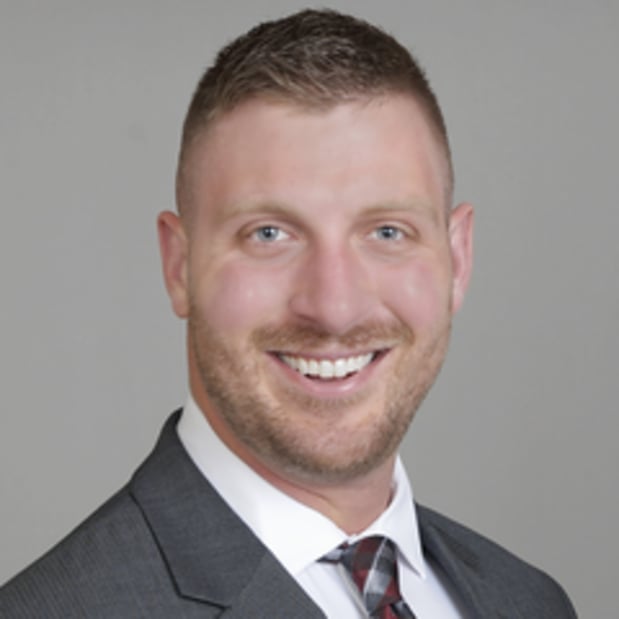 Images Edward Jones - Financial Advisor: Tommy Lewis