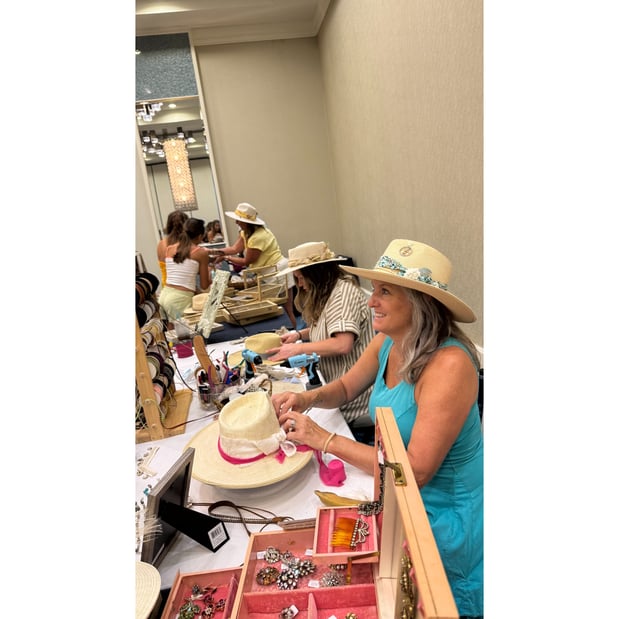 Images 30A Hat Bar