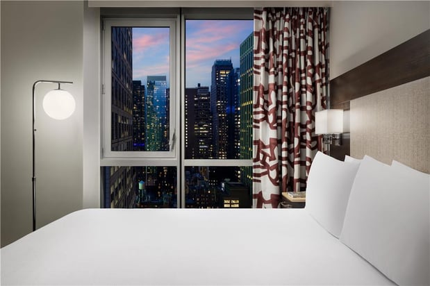 Images Hilton Garden Inn New York/Times Square Central