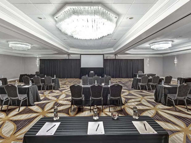 Images DoubleTree by Hilton Hotel Wichita Airport