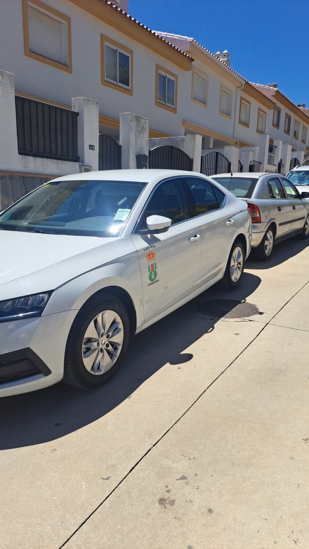 Images Taxi y Transfer Sierra de las Nieves