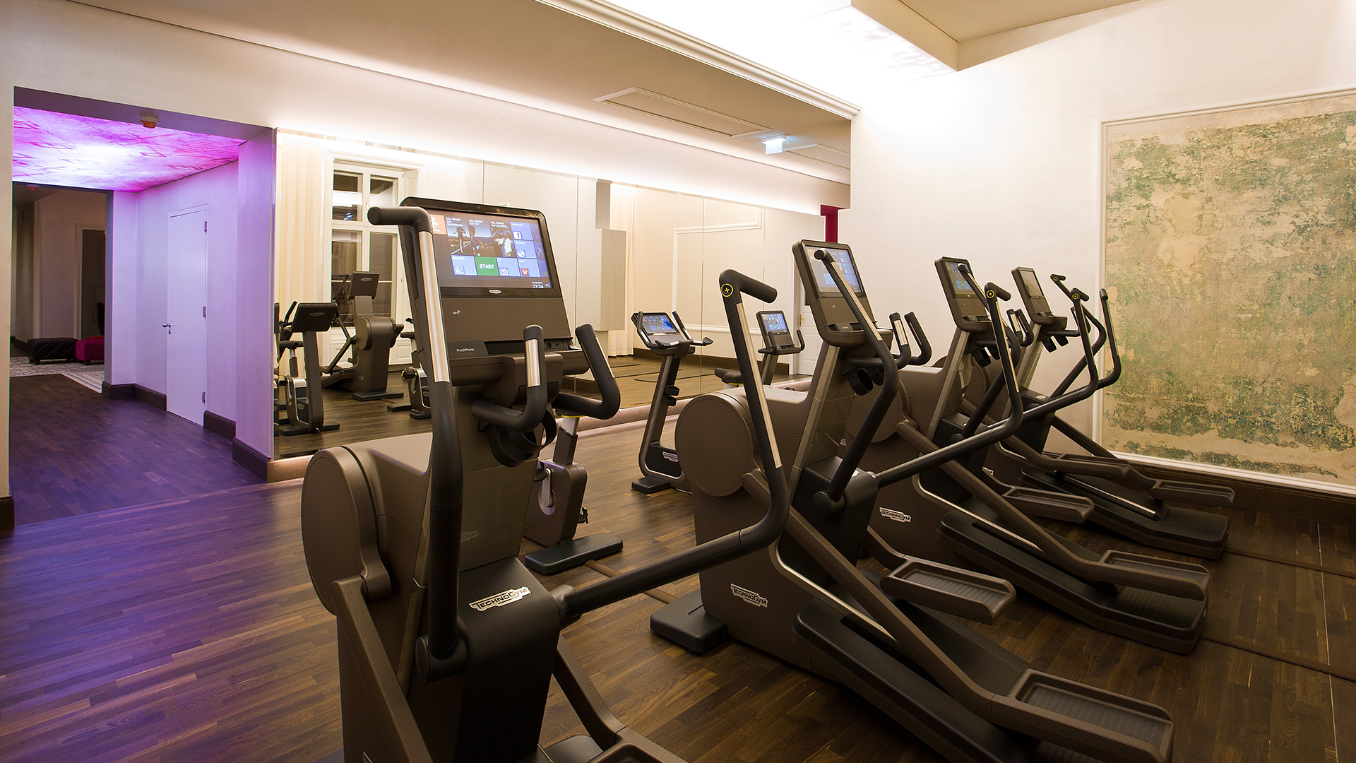 Bild 4 von John Harris Fitness Am Schillerplatz