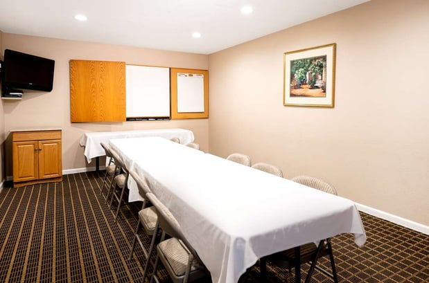 Images SureStay Plus by Best Western San Jose Central City