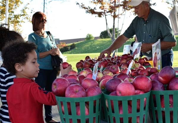 At the Maple Grove Farmers Market, you can truly get a taste everything that’s in season. From strawberries in early summer, to apples in fall, we’ve got it all.