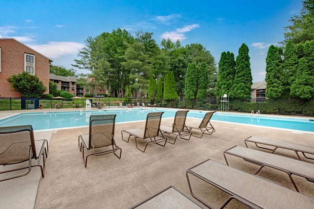 Images Eagle Rock Apartments at West Springfield