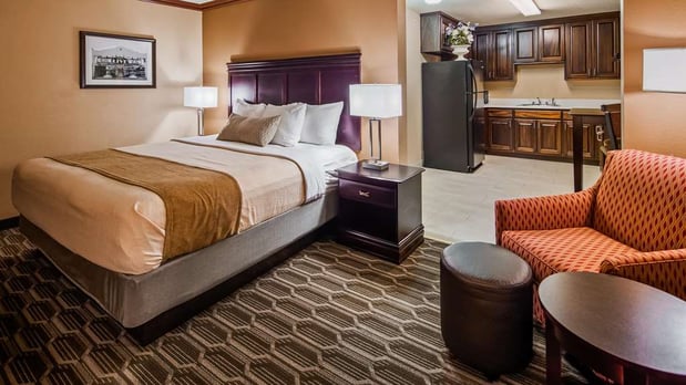 Images Best Western Granbury Inn & Suites
