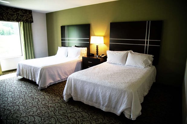 Images Hampton Inn & Suites Sharon
