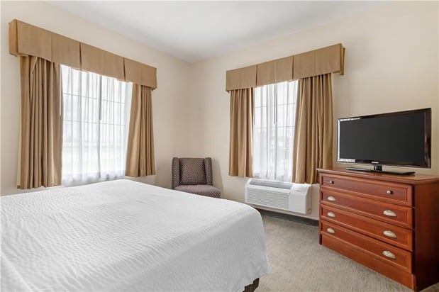 Images Best Western Plus Executive Hotel & Suites