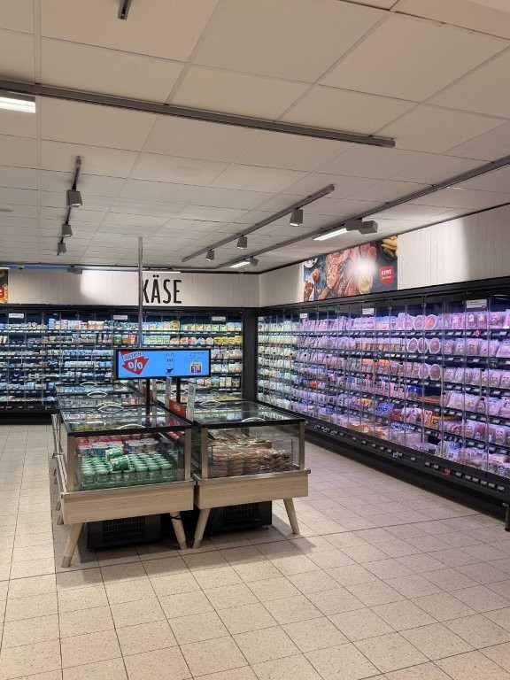REWE, Unterfeldring 1 in Vierkirchen/Esterhofen