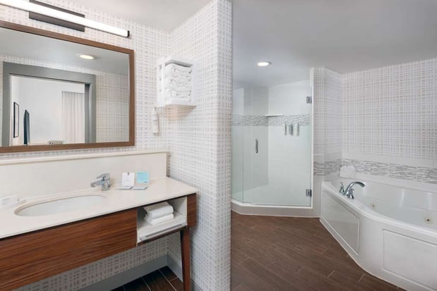 Images Hampton Inn & Suites Clearwater Beach