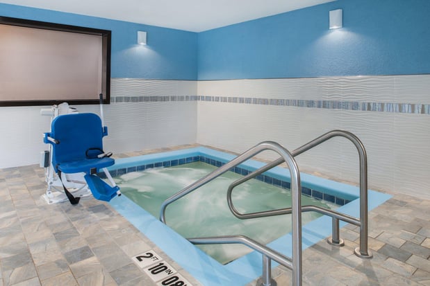 Images Holiday Inn Express & Suites Bismarck by IHG